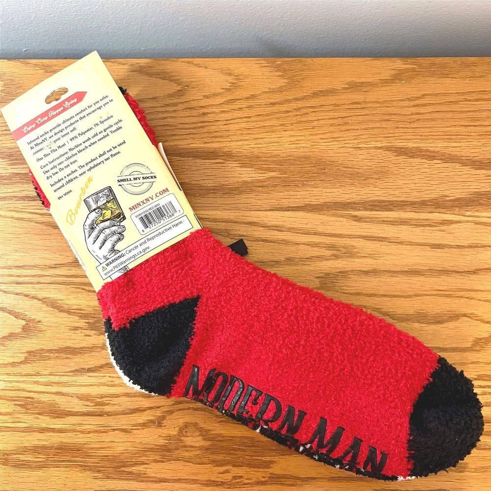 Modern Man Bourbon Shea Butter Infused Scented Non Skid Socks‎ 2 Pair Pack NEW